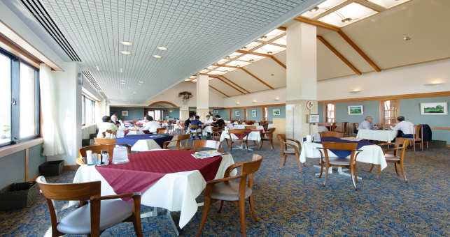 ゴルフ場 レストラン